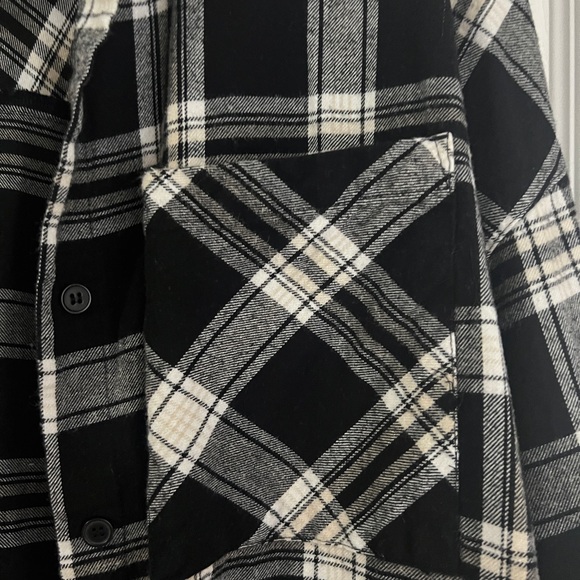 H&M flannel - Picture 2 of 4